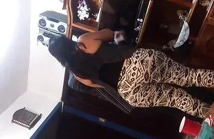 XXX شاخه های نشسته دانلود فیلم سکسی خیلی باحال بر روی صورت خود